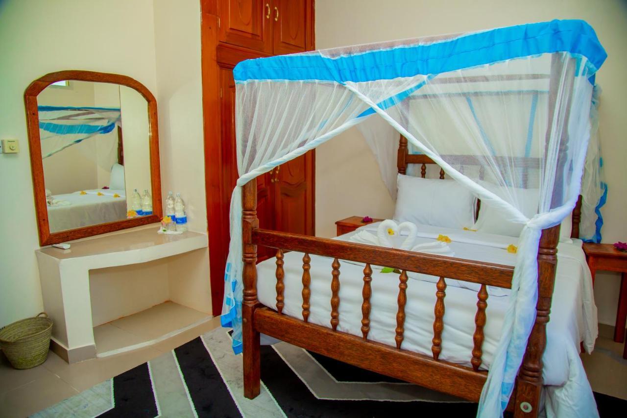 Pwani Beach Boutique Hotel Zanzibar ปวานี มาชังกานี ภายนอก รูปภาพ