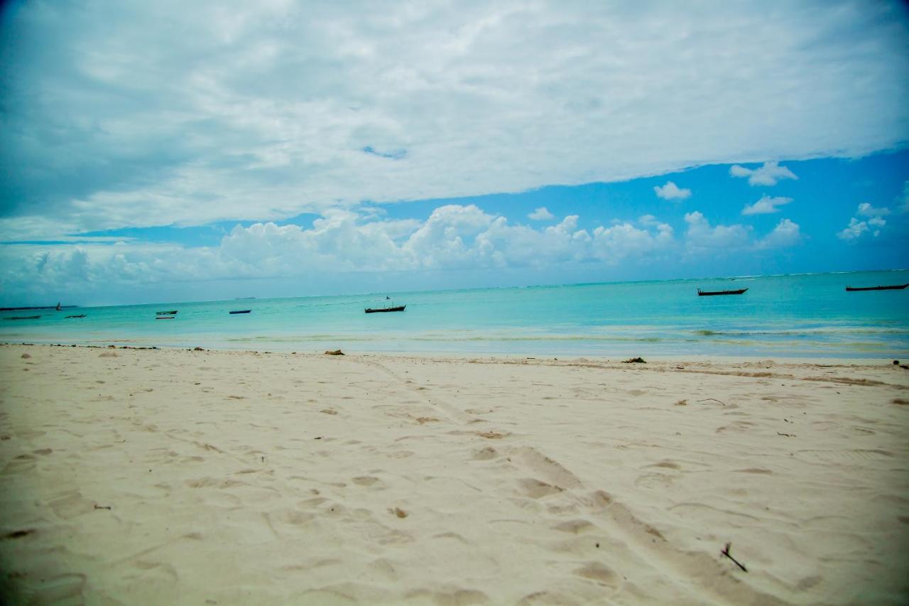 Pwani Beach Boutique Hotel Zanzibar ปวานี มาชังกานี ภายนอก รูปภาพ
