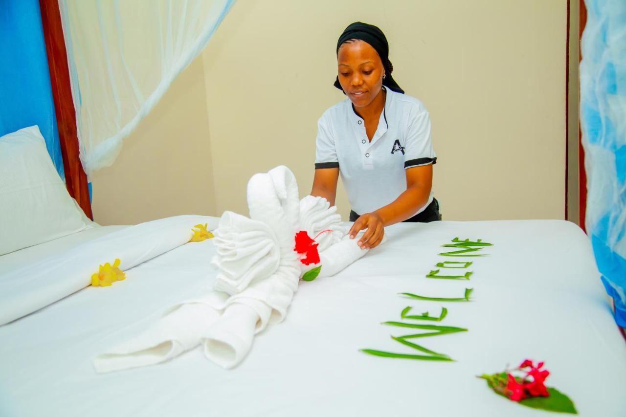 Pwani Beach Boutique Hotel Zanzibar ปวานี มาชังกานี ภายนอก รูปภาพ