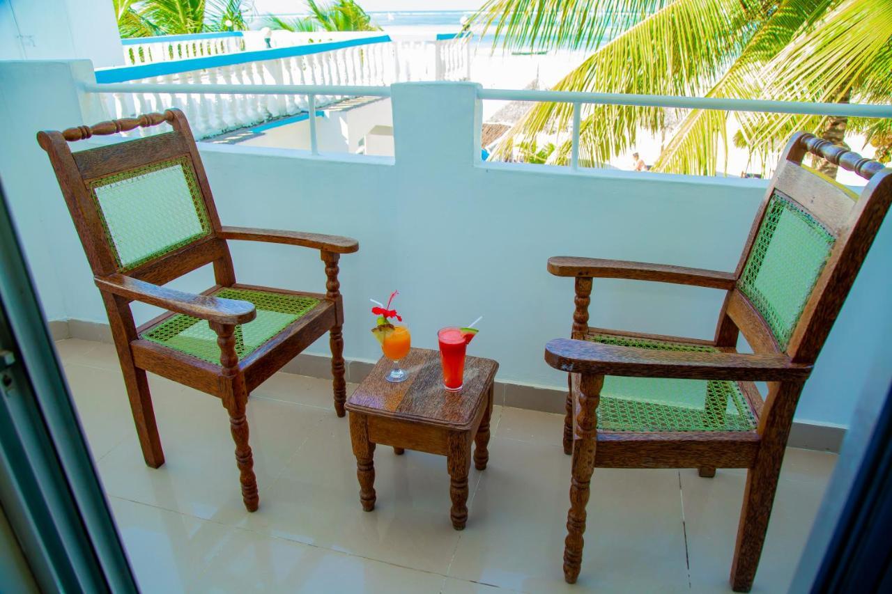 Pwani Beach Boutique Hotel Zanzibar ปวานี มาชังกานี ภายนอก รูปภาพ